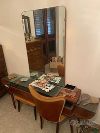 Armadio vintage molto vintage