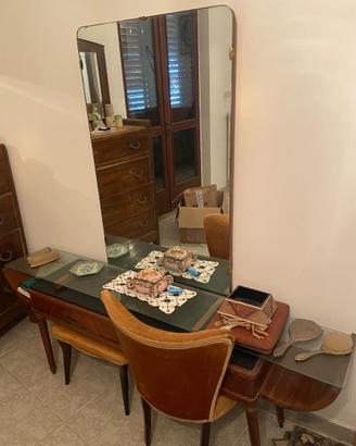 Armadio vintage molto vintage