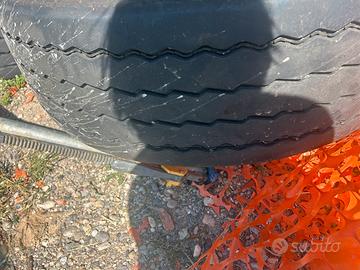 Pneumatici 385/65/R22,5