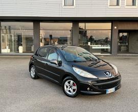 Peugeot 207 1.4 benz gpl