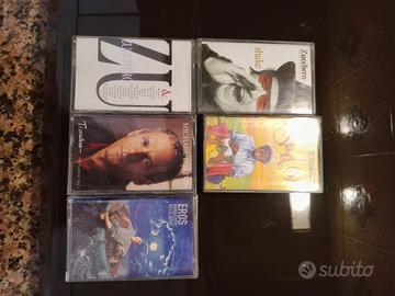 5 cassette musicali audio 