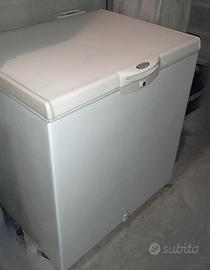 Congelatore a pozzetto Whirlpool