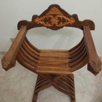 poltroncina in legno 