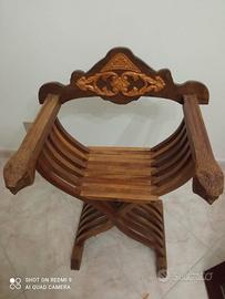 poltroncina in legno 