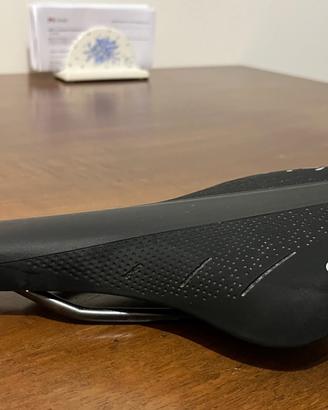 Sella FIZIK  arione R 3 large