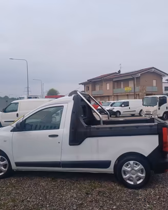 DACIA DOKKER PIK UP 