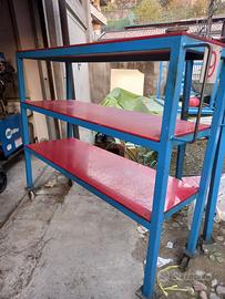 Scaffali in ferro con ripiani in teflon