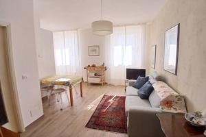 Bilocale ristrutturato con vista mare