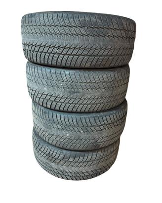 GOMME SUPERIA BLUEWIN UHP2 225 45 18 PNEUMATICİ