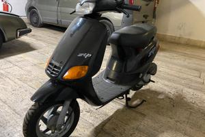 Piaggio zip fast rider