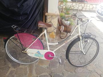Bicicletta donna bianca e rosa Legnano vintage 