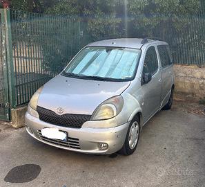 Toyota Yaris Verso