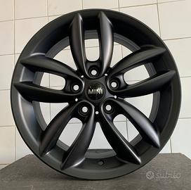 Ricambio cerchio in lega nuovo originale mini r17