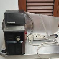 Affettatrice elettrica professionale 
