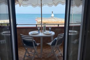 Casa vacanze Aspra LA FINESTRA SUL MARE