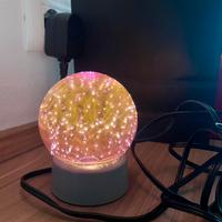 Lampada sfera luminosa da tavolo/scrivania