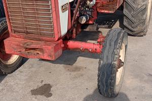 Trattore agricolo McCormick 423