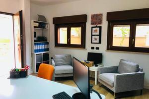 Pomezia Via Santore Santarosa Ufficio mq. 40 c.a