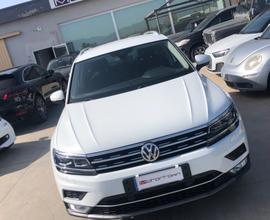 Volkswagen Tiguan 2.0 TDI SCR DSG Executive BlueMo