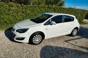 Opel Astra 1.4 Turbo 140CV 5 porte Cosmo