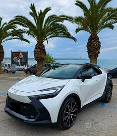TOYOTA C-HR  2.0 HEV AWD-I GR SPORT PREMIERE 4x4