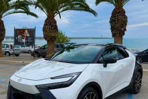 TOYOTA C-HR  2.0 HEV AWD-I GR SPORT PREMIERE 4x4