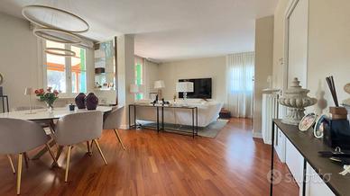 Attico / Mansarda di 122 m² con 4 locali e box aut