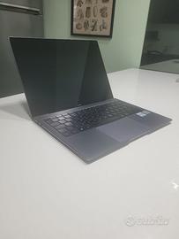 Huawei MateBook X Pro i7 • 16GB RAM • 1TB SSD