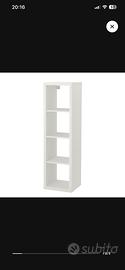 Scaffale con 4 ripiani