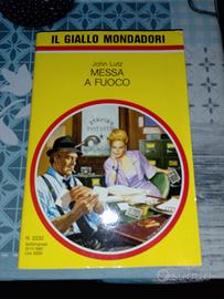 libro il giallo Mondadori n 2232