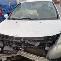 Renault Clio 1.5 Diesel Anno 2010 Per Ricambi