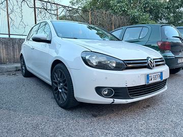 Volkswagen Golf 6 1.6 tdi highline