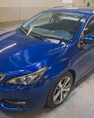 Peugeot 308 1.5 BluHdi 130 cv  Grandinata 11/2019