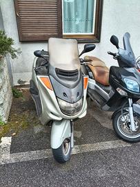 SCOOTER YAMAHA MAJESTY  250cc.