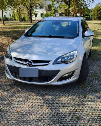 Opel Astra J 2015