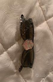 Occhiali da sole neri vintage