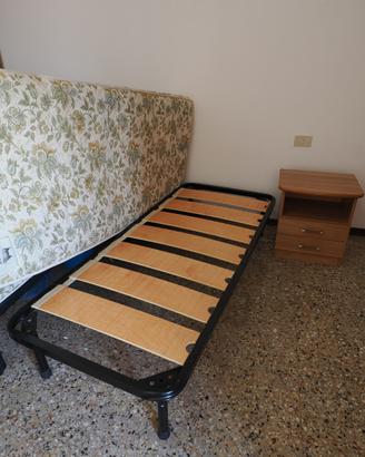 Mobili usati per studenti, ritirabili in loco