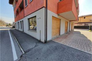 Magazzino a Ponte San Pietro