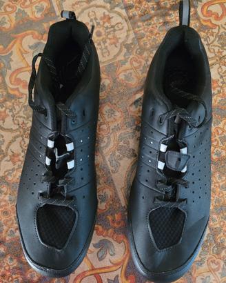 Scarpe da bici con aggancio e sgancio rapido 