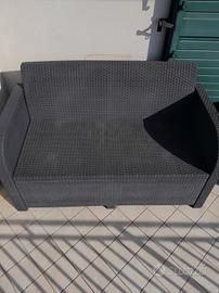 Divanetto da giardino