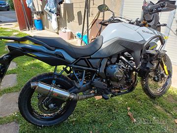 Suzuki V Strom DL 800 - 2023