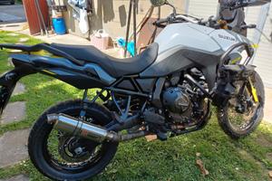 Suzuki V Strom DL 800 - 2023