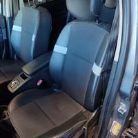Sedile anteriore sx RENAULT SCENIC del 2013