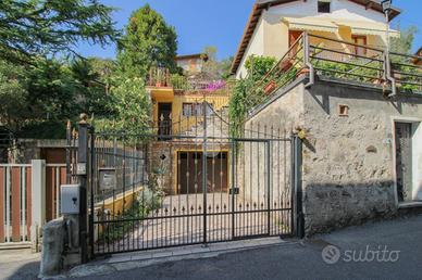 2 LOCALI A GARDONE RIVIERA