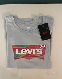 T-shirt Levi’s nuova.