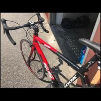Bicicletta da corsa in titanio