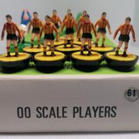 Subbuteo HW Ref 61 - Partick Thistle - basi nere