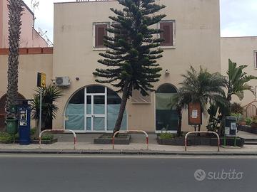 Bottega totalmente ristrutturata