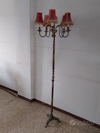 Lampada da terra antica