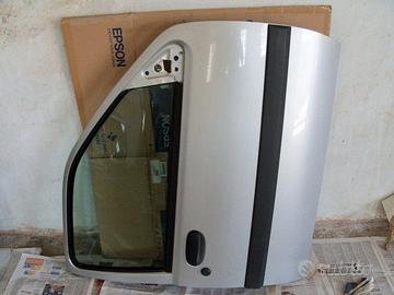 Sportello ant dx, di ford fiesta 5 porte anno 2001